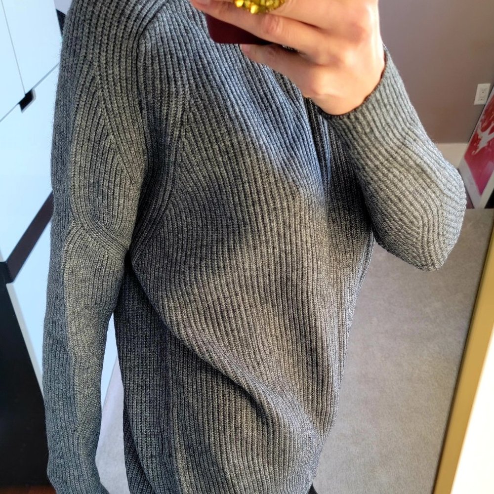 Sweater - Picture 3 of 6